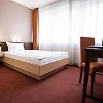Phoenix מלון 4*