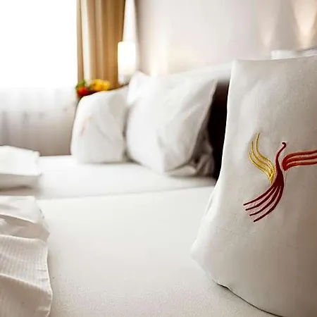 Phoenix Hotel 4*