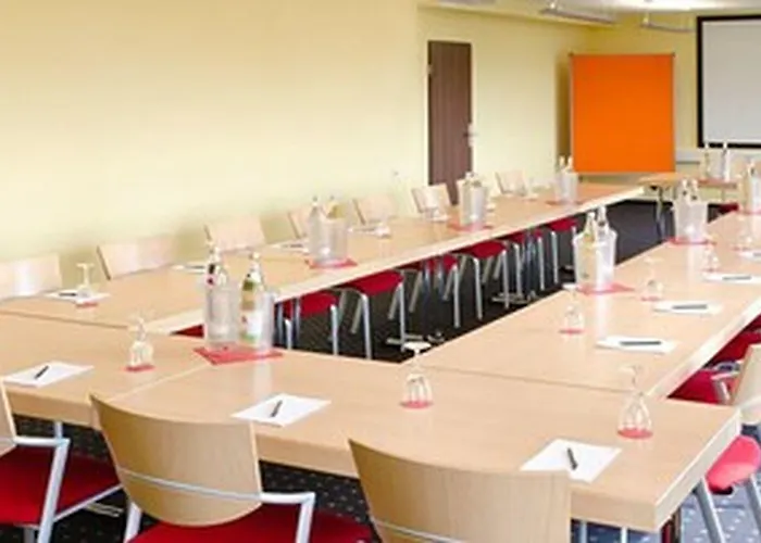Otel Phoenix 4*
